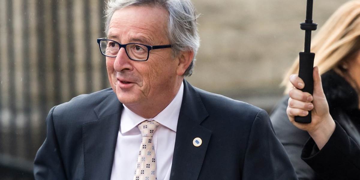 Lídri EÚ na summite v Bruseli schválili Junckerov investičný plán