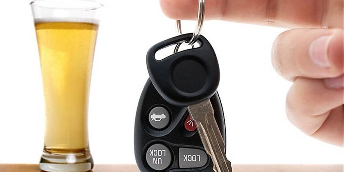 Šoféroval opitý, nestihol mu ani uplynúť zákaz jazdiť