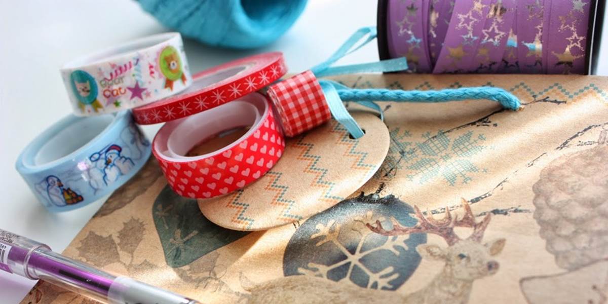 Viete ako zabaliť darčeky pod stromček?