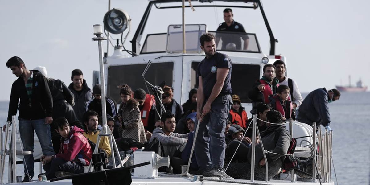 Talianska pobrežná stráž zachránila takmer 200 sýrskych utečencov