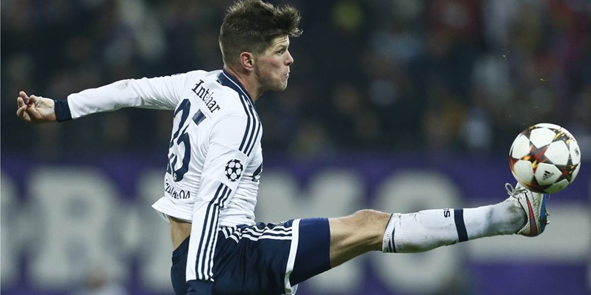 Kanonier Huntelaar predĺžil zmluvu so Schalke do júna 2017
