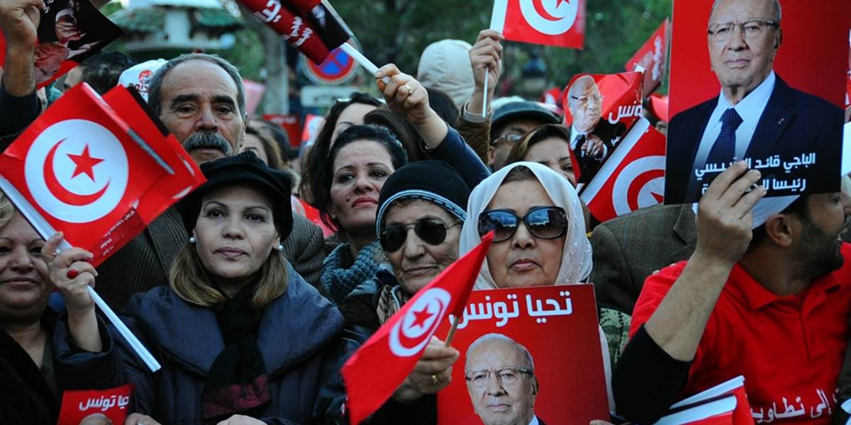 Tunisania rozhodnú v druhom kole volieb o novom prezidentovi