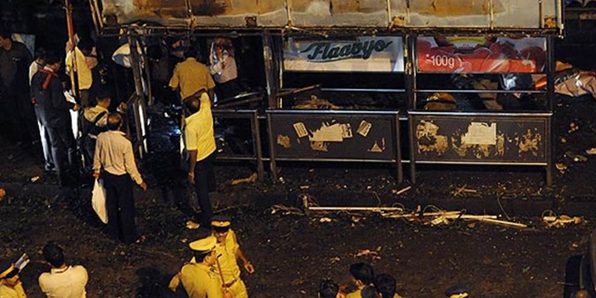 Pri bombovom útoku v indickom Imphále zahynuli traja ľudia