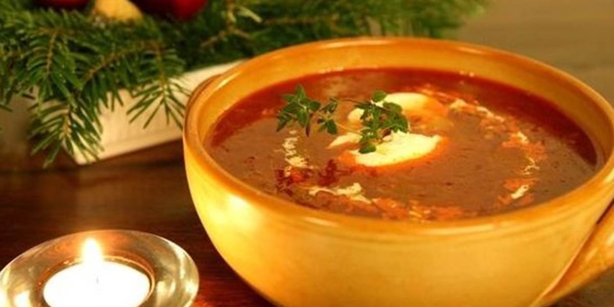 K Vianociam  najkrajším sviatkom roka  neodmysliteľne patrí aj Vianočná Kapustnica