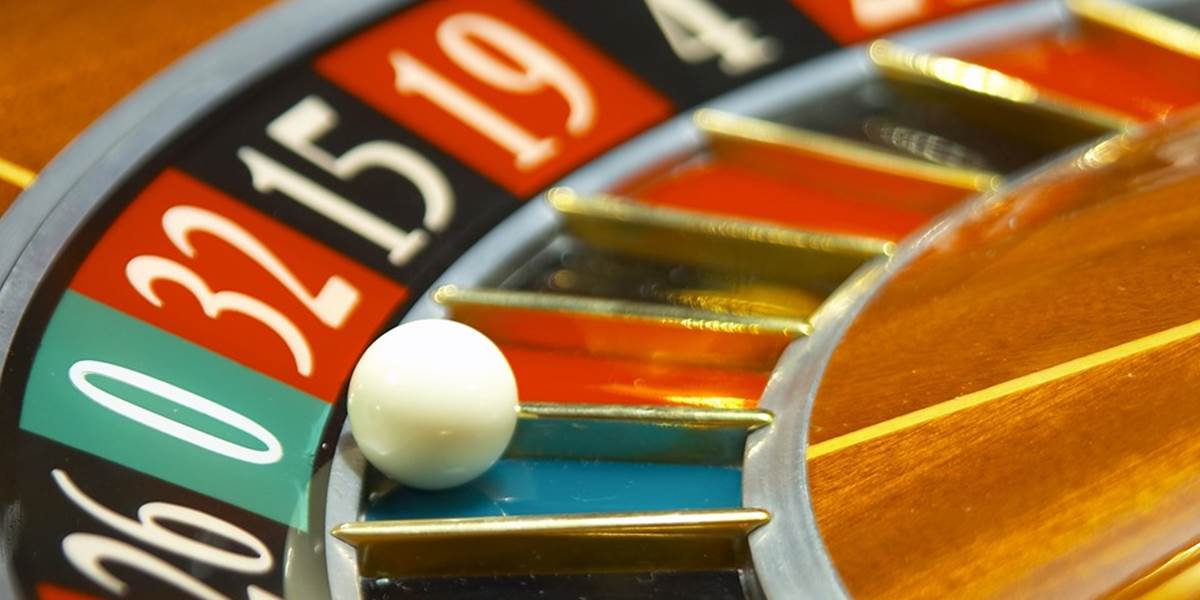 Pri zákroku proti hazardu a pornografii v Číne zatkli tisíce ľudí!