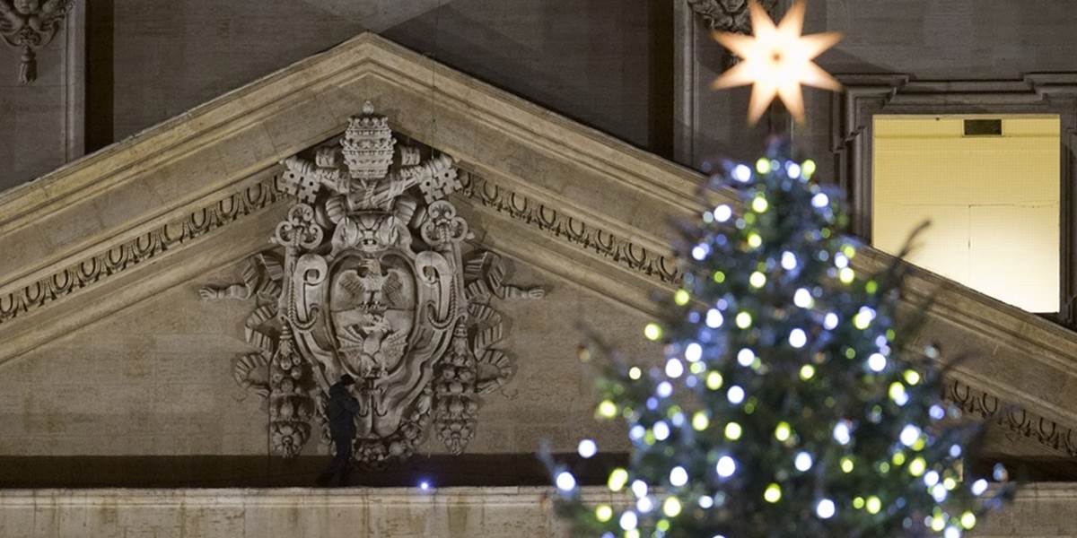 Muž už piatykrát unikol vatikánskej ochranke: Protestoval na rímse Chrámu sv. Petra!
