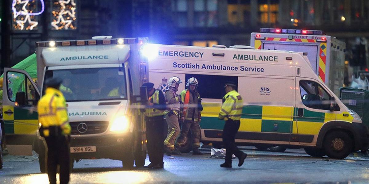 VIDEO Smetiarske auto v Glasgowe vrazilo do chodcov: Šesť mŕtvych