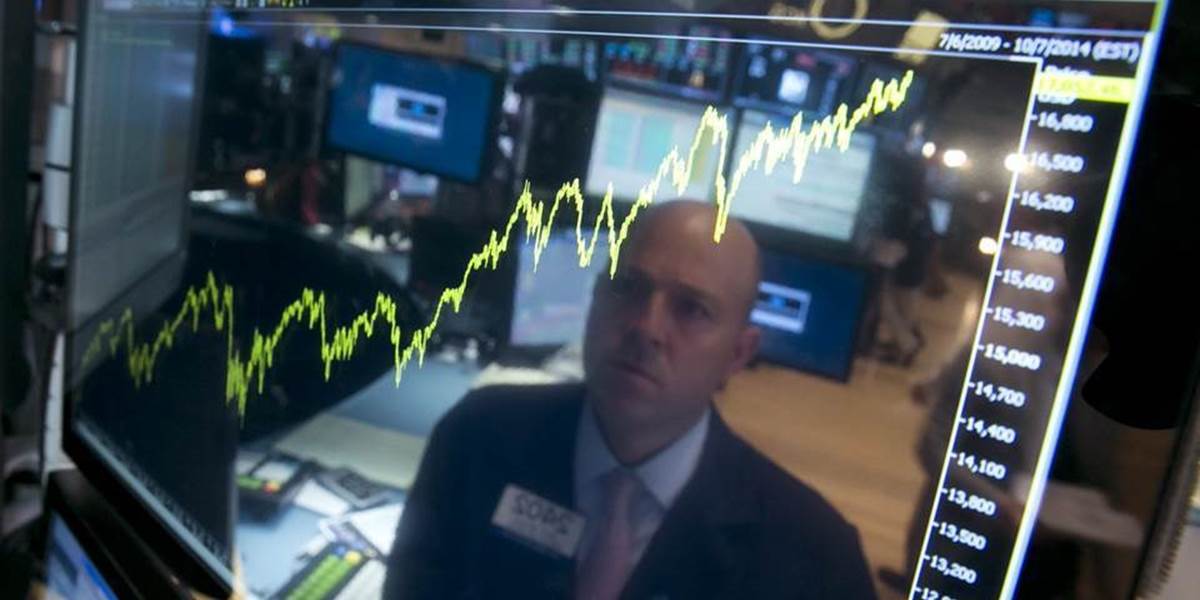 Index Dow Jones prvýkrát prekonal hranicu 18-tisíc bodov