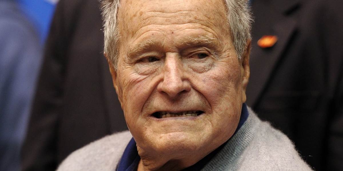 Exprezidenta Georgea H. W. Busha hospitalizovali kvôli dýchavičnosti