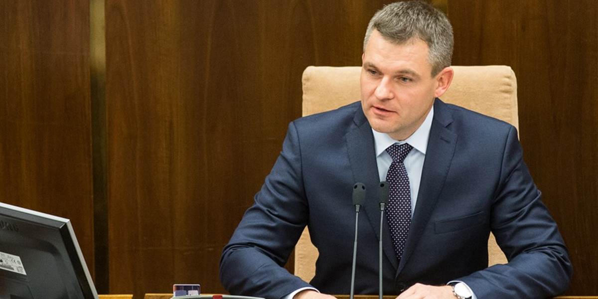 Pellegrini chce počas roka sprísniť majetkové priznania funkcionárov