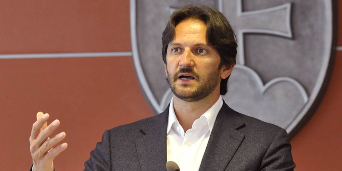 Kaliňák: Pištole pre policajtov kúpi možno s rezortom obrany