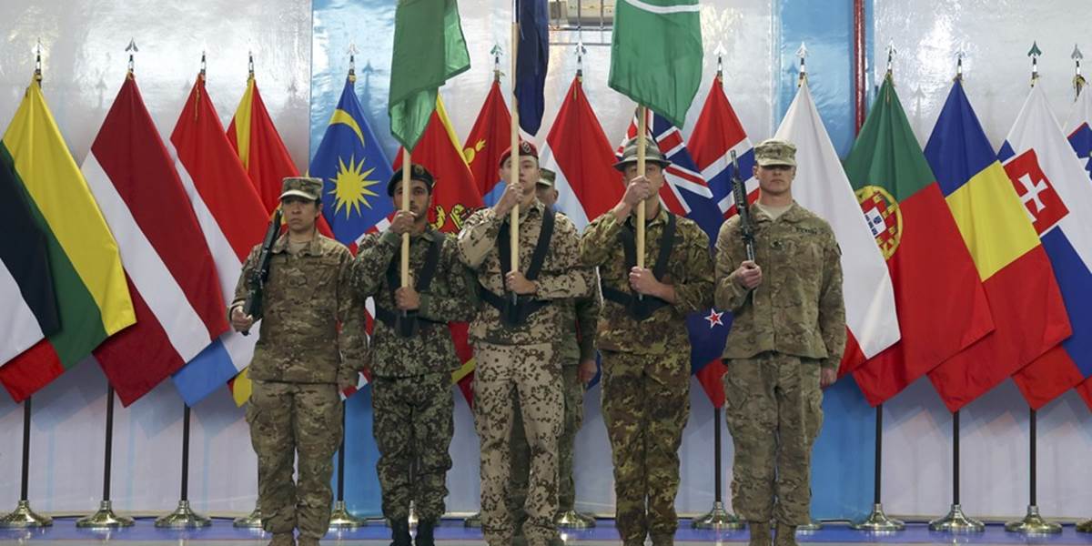 NATO formálne ukončila misiu v Afganistane