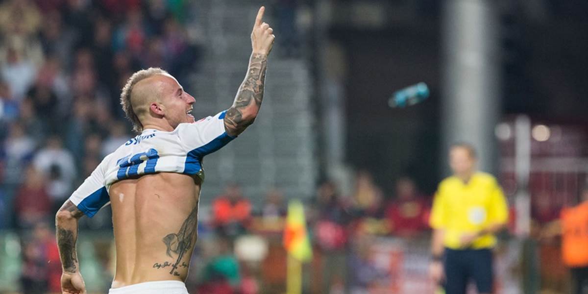 Stoch, Hološko a Lednický prispeli spolu na charitu