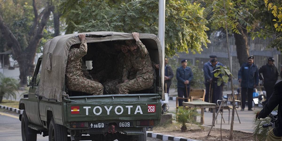 13 ročná vojna: Taliban ohlásil porážku USA a ich spojencov