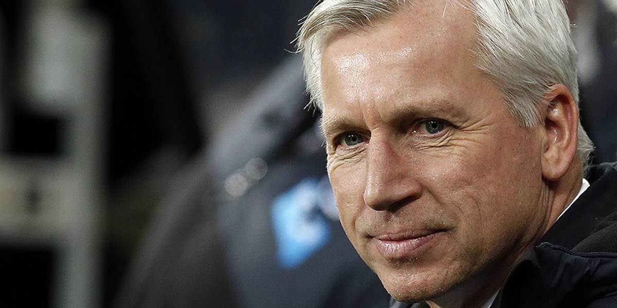 Pardewa či Popovica spájajú s lavičkou Crystal Palace