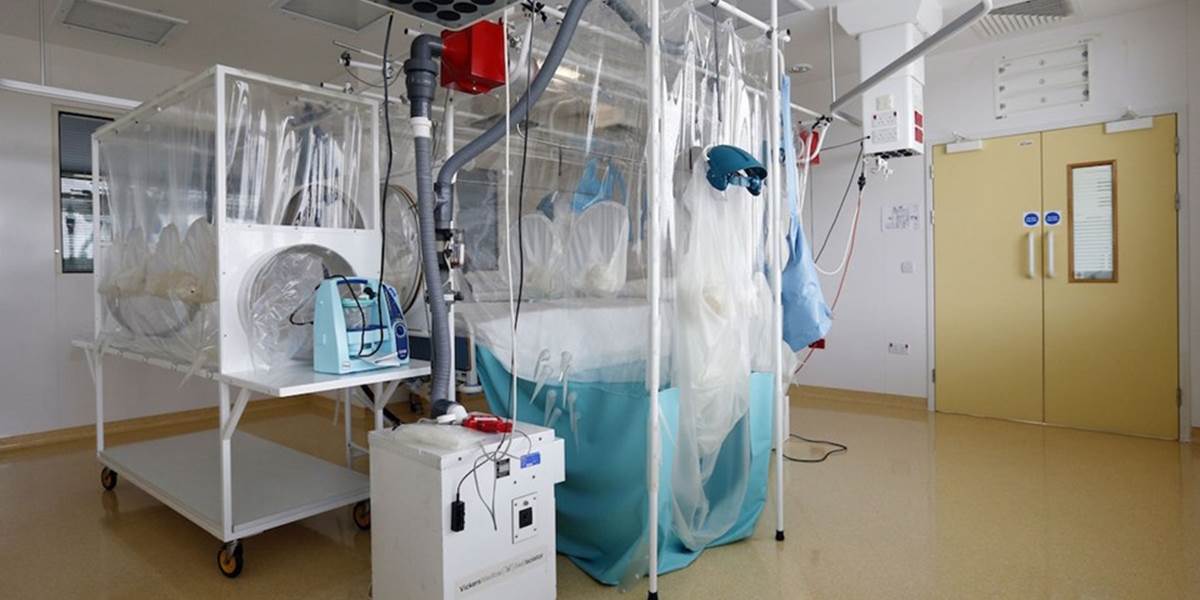 V Škótsku potvrdili prípad eboly