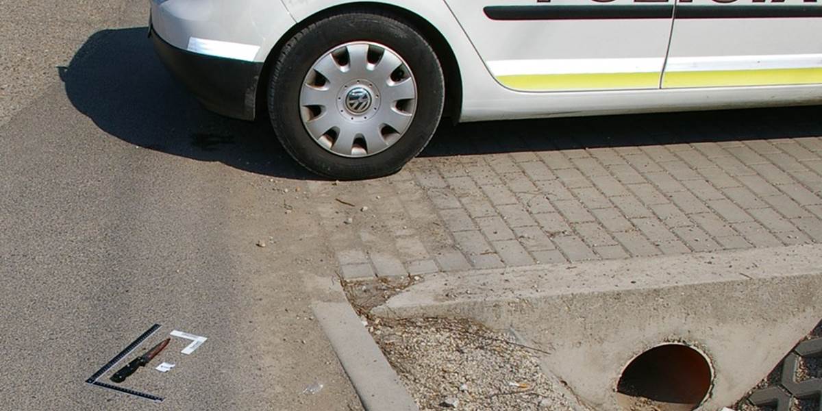 Na Saratovskej ulici v Bratislave došlo k napadnutiu nožom