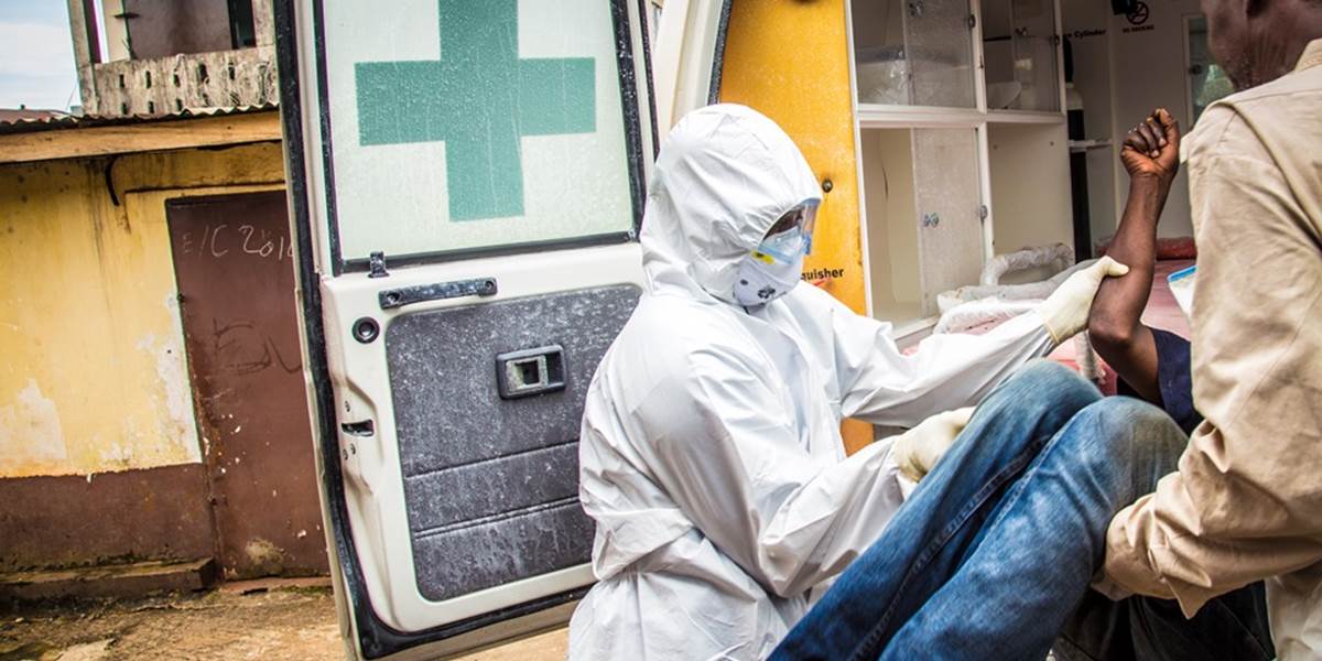 Na ebolu zomrelo už vyše 7900 ľudí