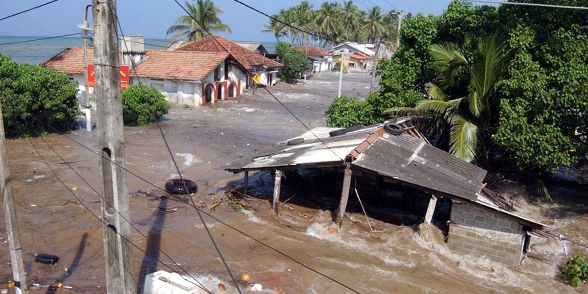 Povodne a zosuvy pôdy na Srí Lanke vyhnali z domovov vyše milióna ľudí