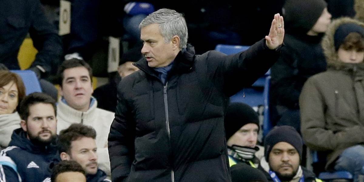Mourinho po vysokej prehre Chelsea vinil rozhodcov