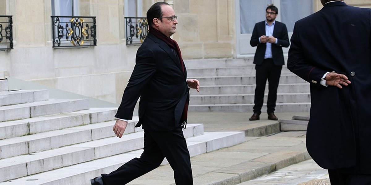 Hollande nazval streľbu v redakcii satirického týždenníka teroristickým útokom