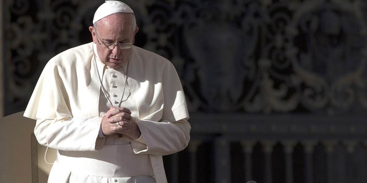 Vatikán označil útok v Paríži za "ohavný"