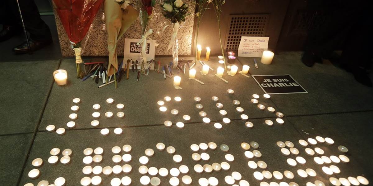 Francúzske média chcú týždenník Charlie Hebdo udržať nažive, ponúkli mu pomoc