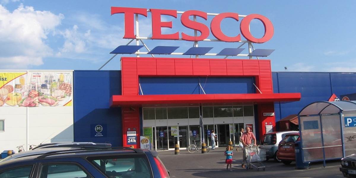 Tesco zatvorí 43 obchodov v Británii