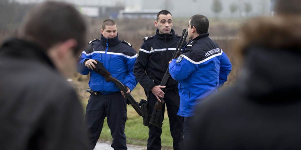Francúzska polícia bude evakuovať deti zo školy neďaleko dejiska rukojemníckej drámy