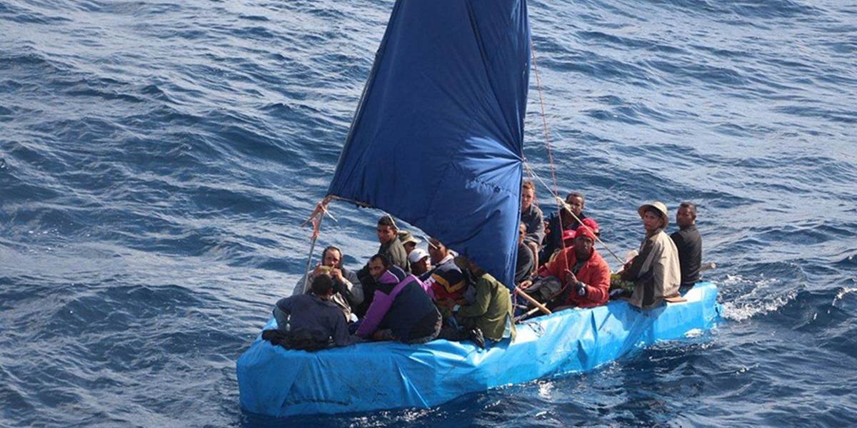 V Stredozemnom mori zachránili takmer 800 migrantov