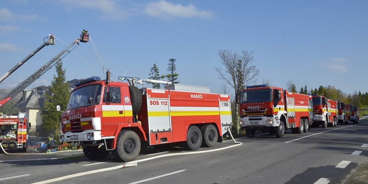 Obrovský požiar polyfunkčného objektu likvidovalo 30 hasičov: Škoda je za 350-tisíc