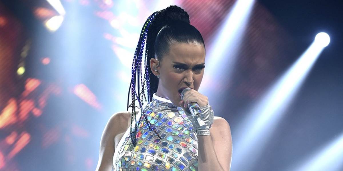 Katy Perry vystúpi počas Super Bowlu s Lennym Kravitzom