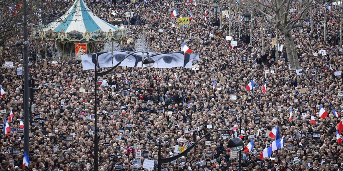 Najväčšia demonštrácia v histórii Francúzska: Najmenej 3,7 milióna ľudí si uctilo 17 obetí teroristov