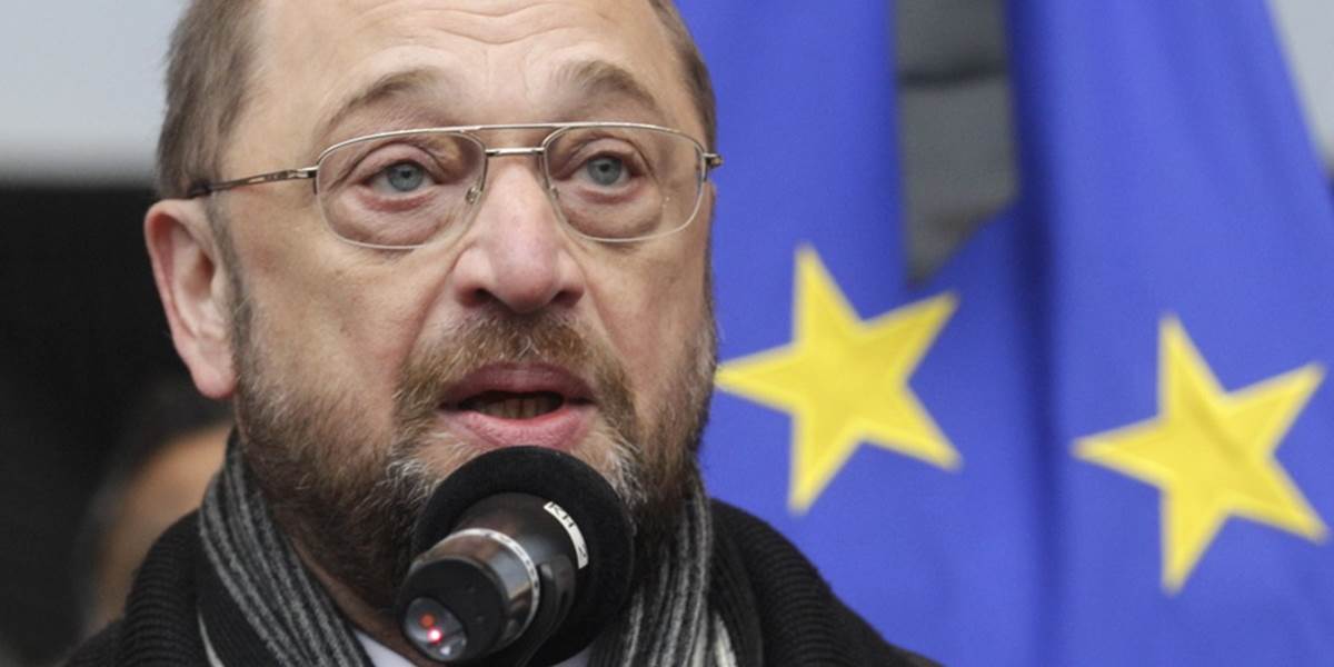 Schulz ocenil Napolitanovo európanstvo, Draghi popiera prezidentské ambície