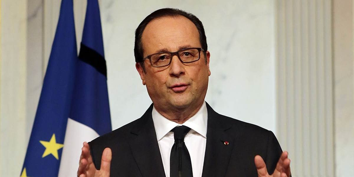 Hollande: Francúzsko zapojí do boja s Islamským štátom lietadlovú loď