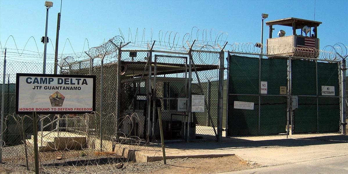 USA presunuli do zahraničia ďalších päť väzňov z Guantánama