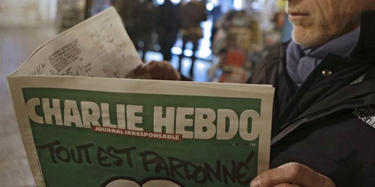 Spisovateľ Houellebecq obhajuje titulku Charlie Hebdo s karikatúrou Mohameda