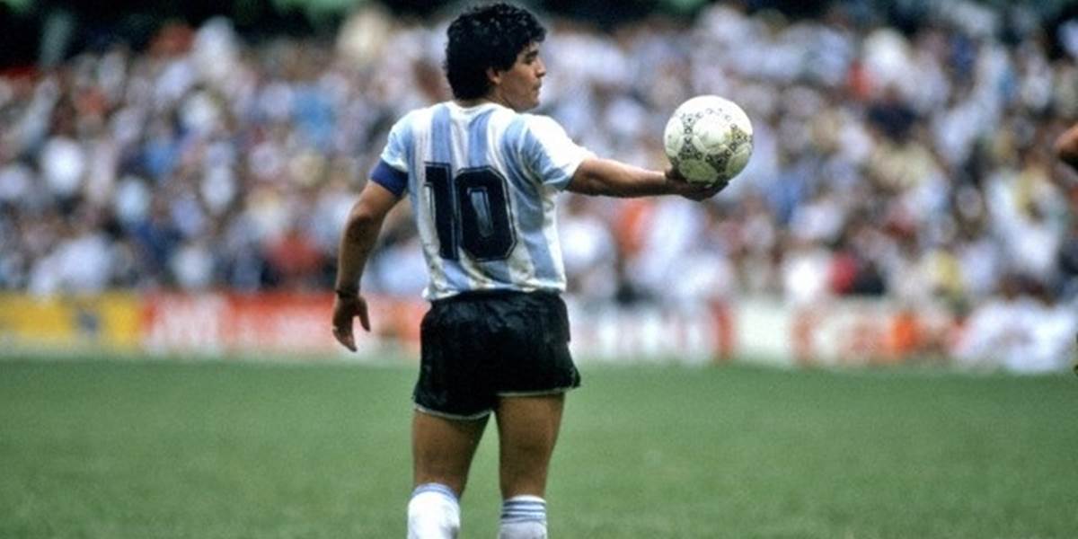 Unikátne VIDEO: Maradona hrá futsal v najlepších rokoch