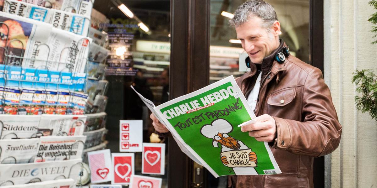 FOTO Na Slovensku spustili predaj týždenníka Charlie Hebdo s karikatúrou proroka Mohameda