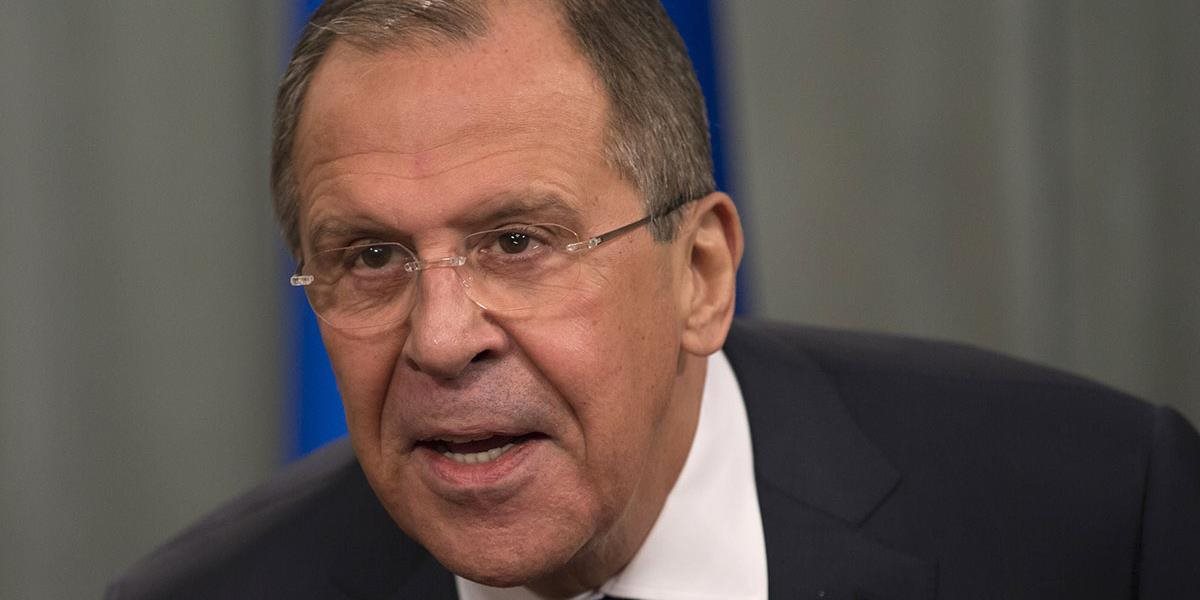 Lavrov varuje, že rotácia jednotiek na Ukrajine nenapomáha mieru