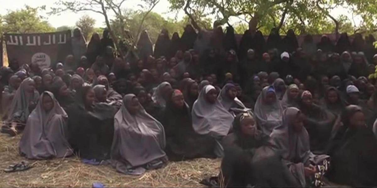 Boko Haram údajne zadržiava stovky ženy a detí ako rukojemníkov