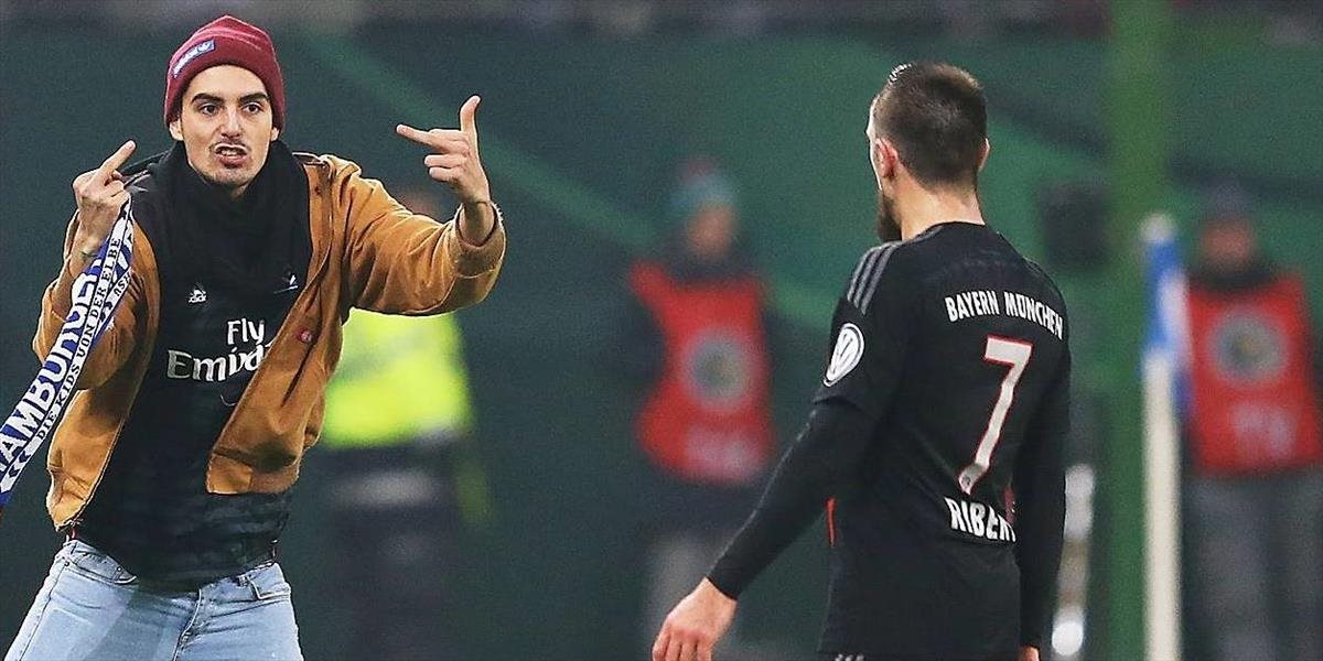 Hamburg s pokutou za fanúšikov šál v Ribéryho tvári