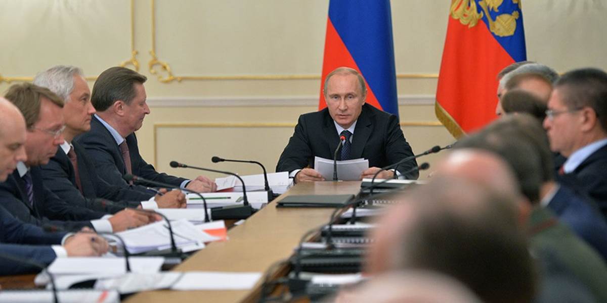 Putin: Rusko vyvinie nové zbrane, ale nevstúpi do pretekov v zbrojení