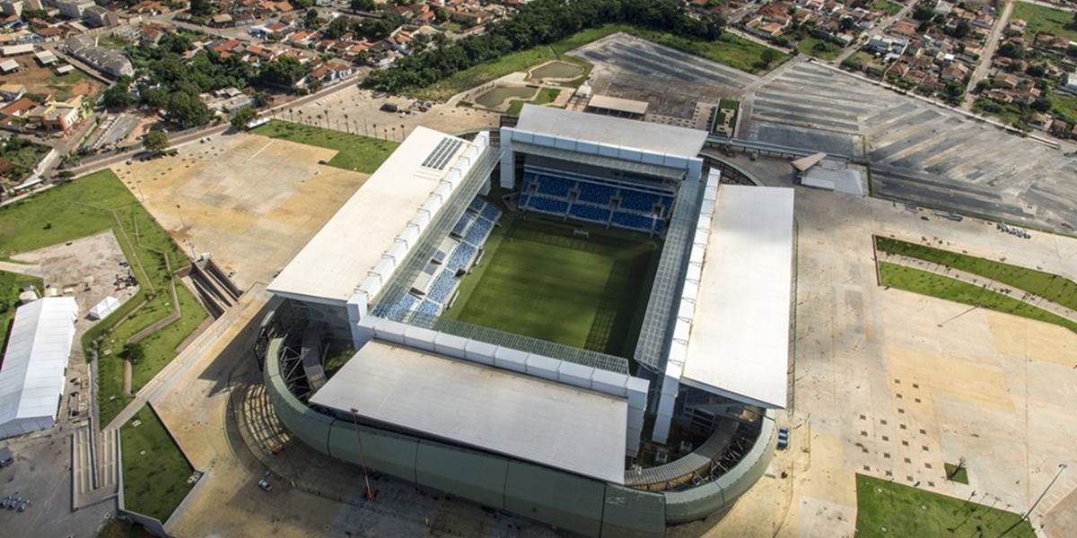 V Brazílii zatvorili štadión pre MS 2014, stál 230 miliónov, už potrebuje opravy
