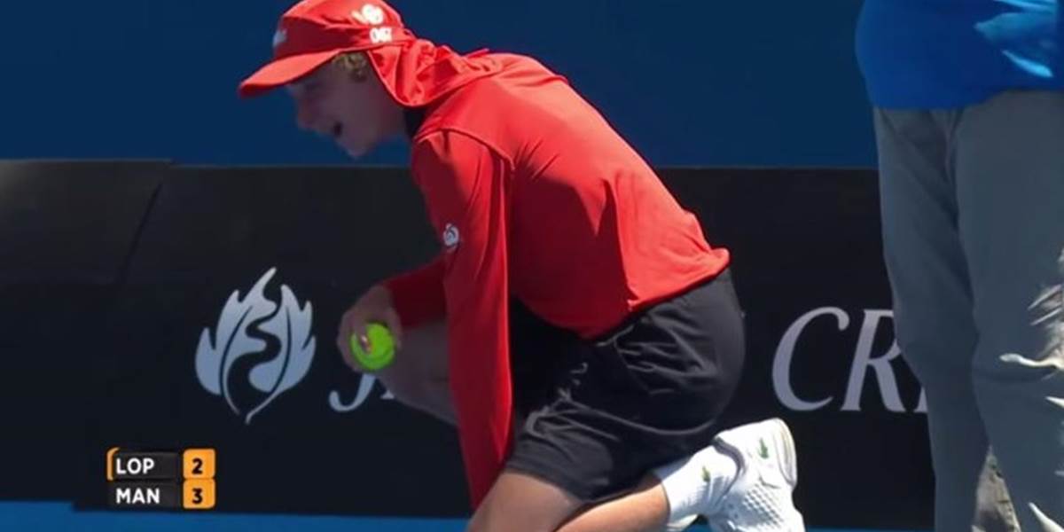 Australian Open: Podanie Feliciana Lópeza kruto zasiahlo zberača loptičiek