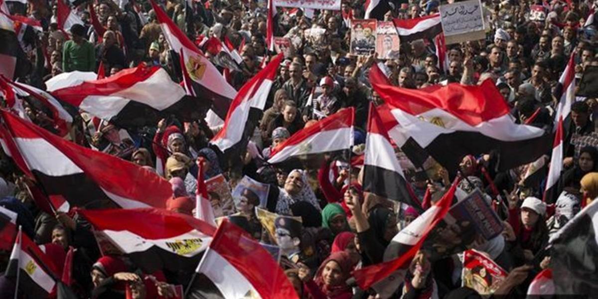 Protesty v Egypte si vyžiadali život jedného človeka, dvaja policajti utrpeli zranenia