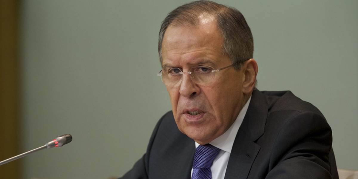 Lavrov: Moskva je pripravená presadzovať mierové riešenie konfliktu na Ukrajine