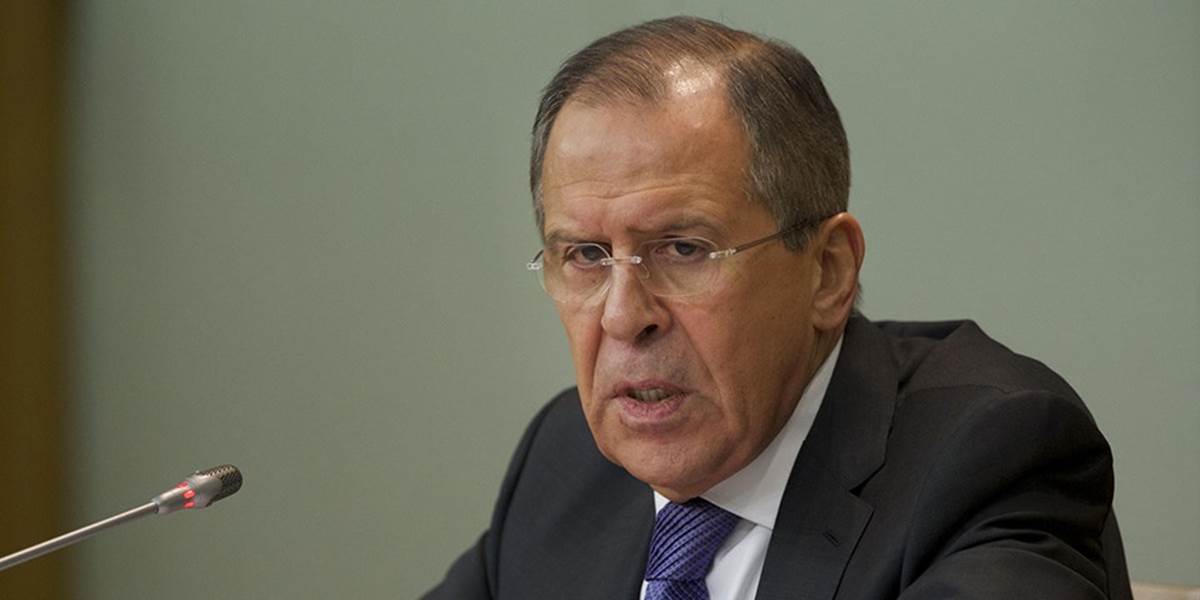 Lavrov obvinil Ukrajinu z rozpútania násilností a z obetí v Donbase