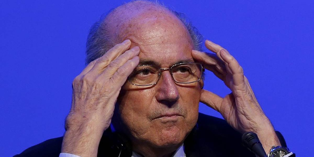 UEFA poslala proti Blatterovi Holanďana Michaela van Praaga