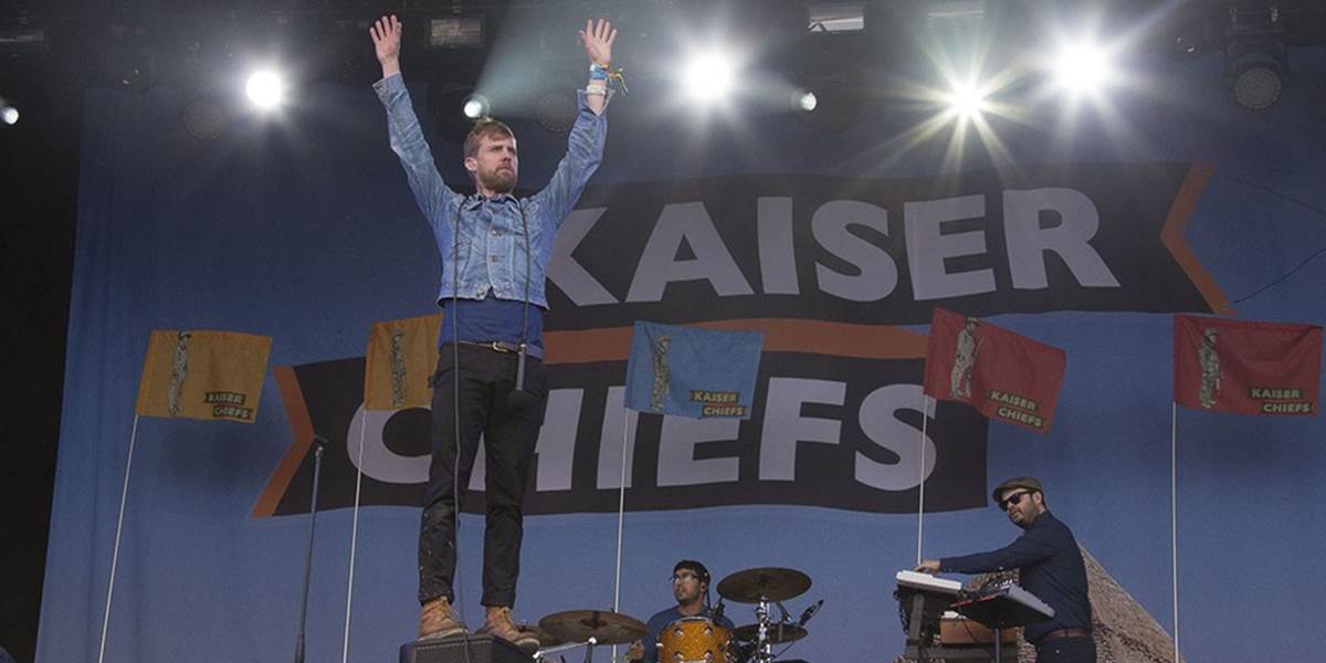 Kaiser Chiefs zverejnili singel Falling Awake